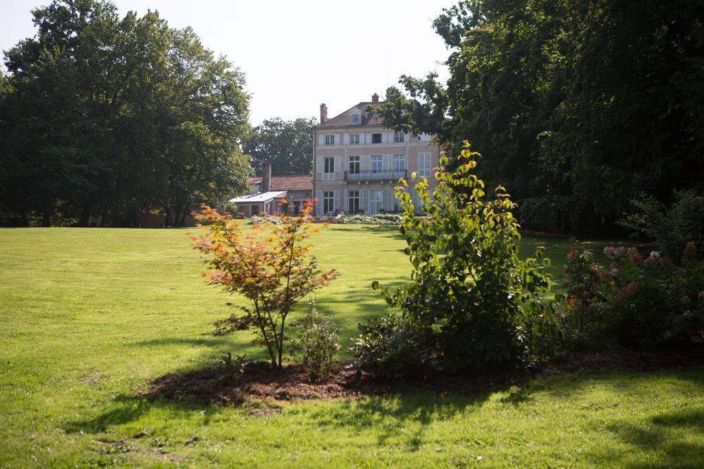 Le Chateau De La Vierge Bed and Breakfast Bures-sur-Yvette Buitenkant foto