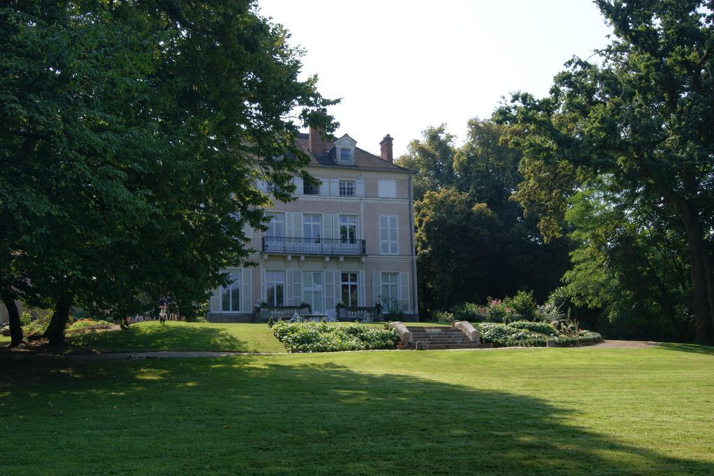 Le Chateau De La Vierge Bed and Breakfast Bures-sur-Yvette Buitenkant foto